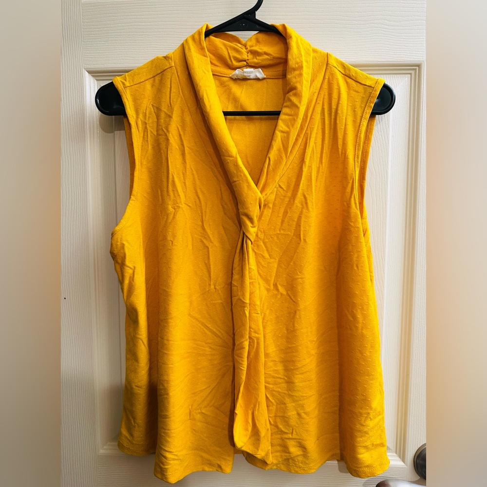 Chic Yellow Sleeveless Women's Blouse
